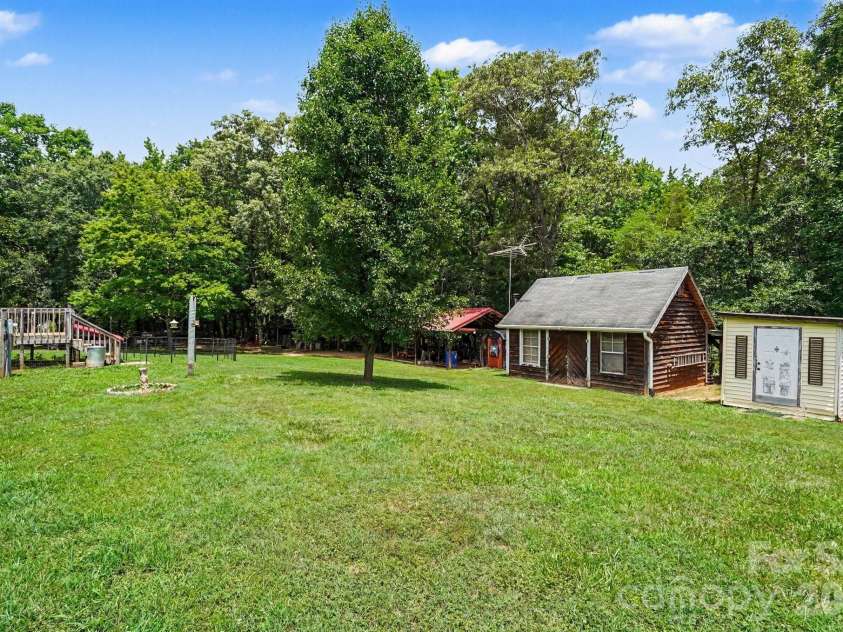 4665 Blade Run Road, Edgemoor, SC 29712.  MLS# CAR4386564, YatesRealty ID 33105. 