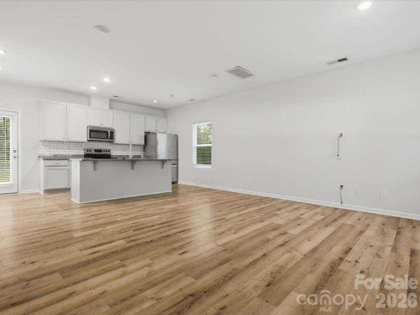 1609 Ronald Street, Charlotte, NC 28216.  MLS# CAR4397895, YatesRealty ID 33106. 
