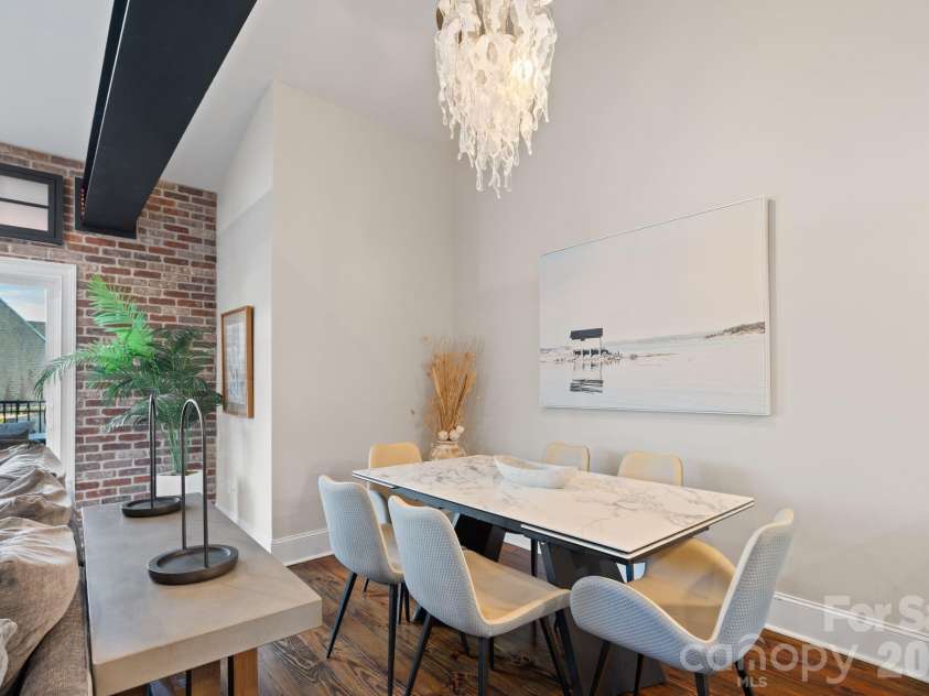 56 Patton Avenue, Asheville, NC 28801.  MLS# CAR4422997, YatesRealty ID 33108. 