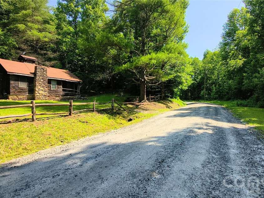 8340 Hwy 90 Highway, Collettsville, NC 28611.  MLS# CAR4397451, YatesRealty ID 33109. 