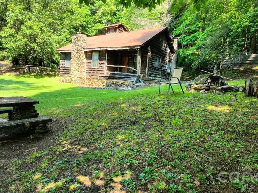 8340 Hwy 90 Highway, Collettsville, NC 28611.  MLS# CAR4397451, YatesRealty ID 33109. 