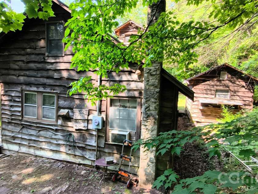 8340 Hwy 90 Highway, Collettsville, NC 28611.  MLS# CAR4397451, YatesRealty ID 33109. 