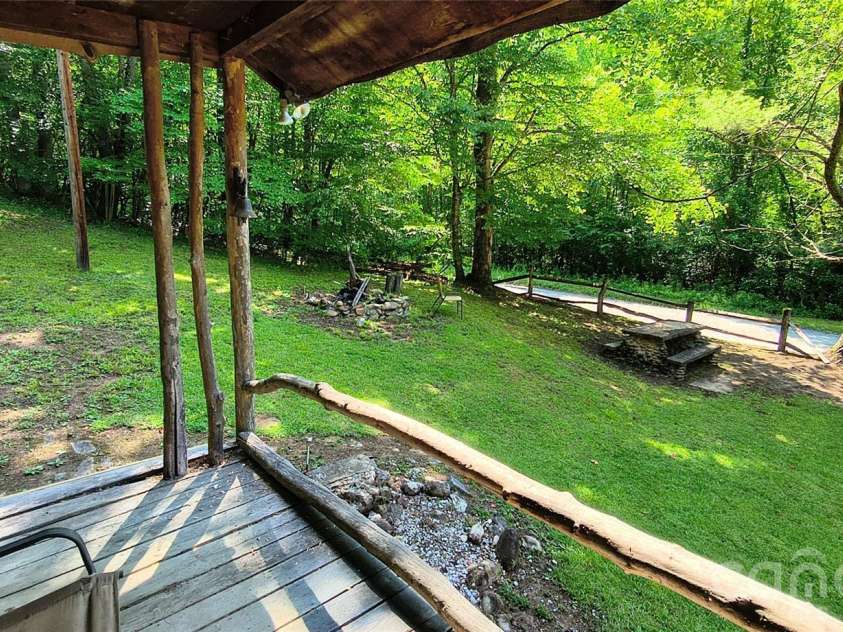 8340 Hwy 90 Highway, Collettsville, NC 28611.  MLS# CAR4397451, YatesRealty ID 33109. 