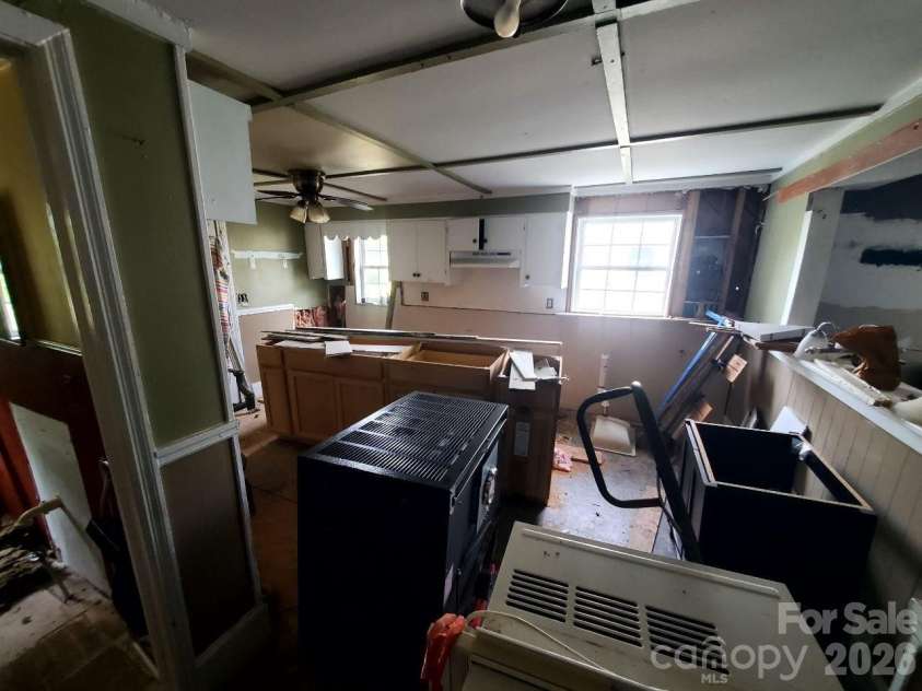 209 James Street, La Grange, NC 28551.  MLS# CAR4397903, YatesRealty ID 33110. 