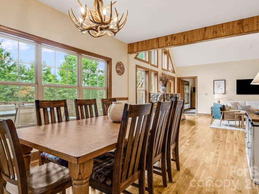 189 Cameron Lane, Lake Lure, NC 28746.  MLS# CAR4345365, YatesRealty ID 33111. 