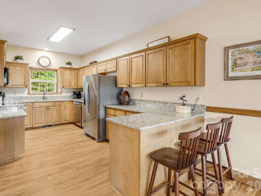 189 Cameron Lane, Lake Lure, NC 28746.  MLS# CAR4345365, YatesRealty ID 33111. 
