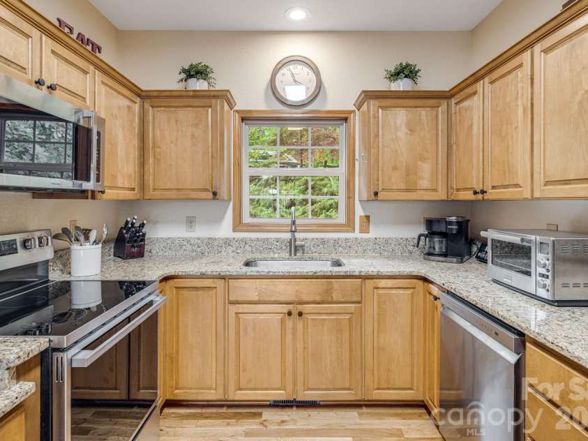 189 Cameron Lane, Lake Lure, NC 28746.  MLS# CAR4345365, YatesRealty ID 33111. 