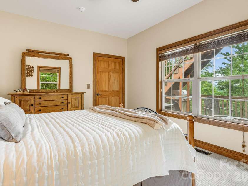 189 Cameron Lane, Lake Lure, NC 28746.  MLS# CAR4345365, YatesRealty ID 33111. 