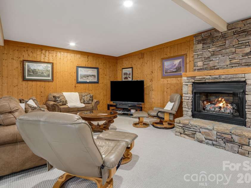 189 Cameron Lane, Lake Lure, NC 28746.  MLS# CAR4345365, YatesRealty ID 33111. 