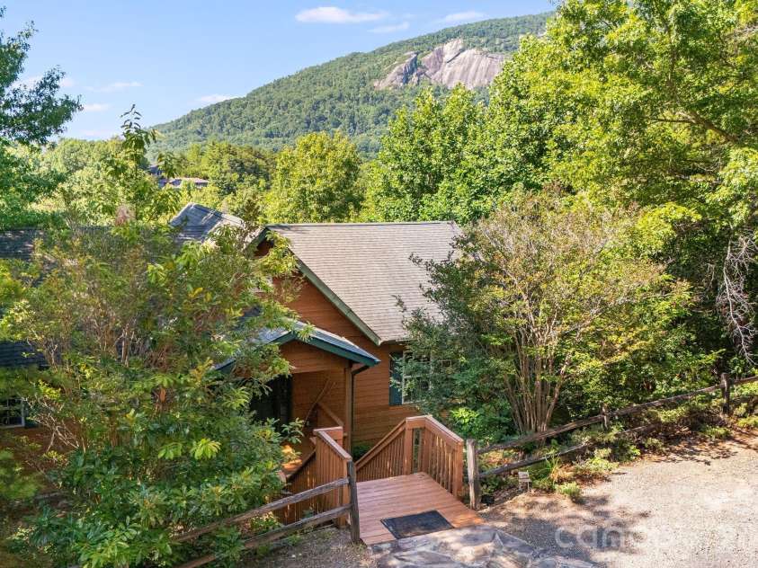 189 Cameron Lane, Lake Lure, NC 28746.  MLS# CAR4345365, YatesRealty ID 33111. 