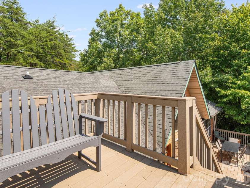 189 Cameron Lane, Lake Lure, NC 28746.  MLS# CAR4345365, YatesRealty ID 33111. 