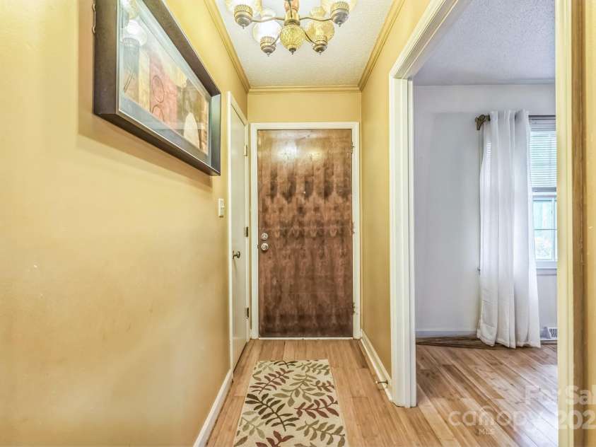 4008 David Cox Road, Charlotte, NC 28269.  MLS# CAR4290845, YatesRealty ID 33111. 