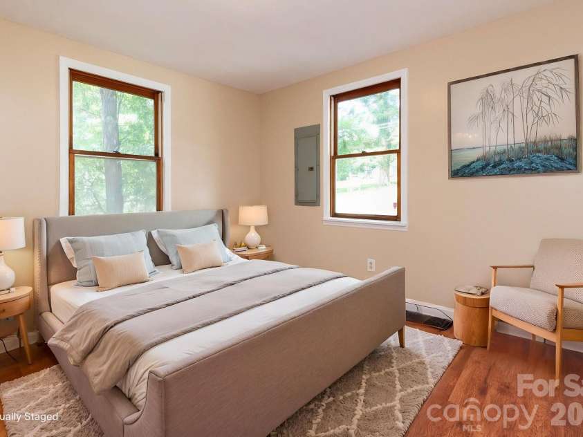 129 Shelburne Road, Asheville, NC 28806.  MLS# CAR4397119, YatesRealty ID 33114. Vritually staged bedroom #2