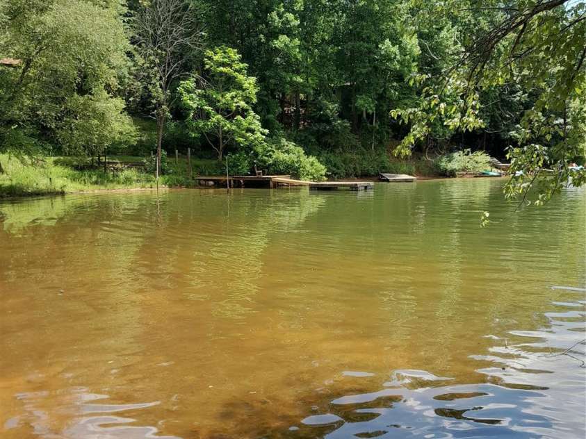 239 Old Lion Road, Statesville, NC 28625.  MLS# CAR4284609, YatesRealty ID 33114. 