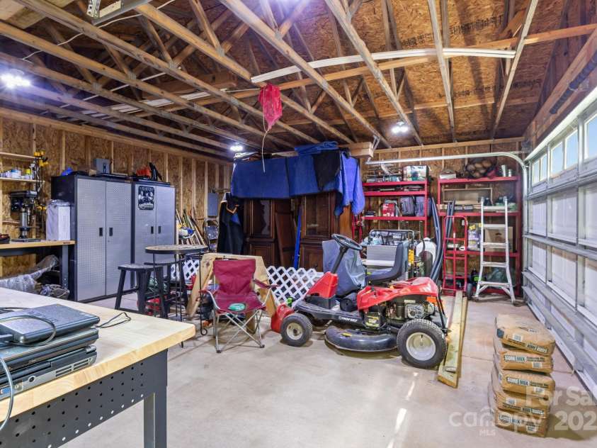 239 Old Lion Road, Statesville, NC 28625.  MLS# CAR4284609, YatesRealty ID 33114. Basement