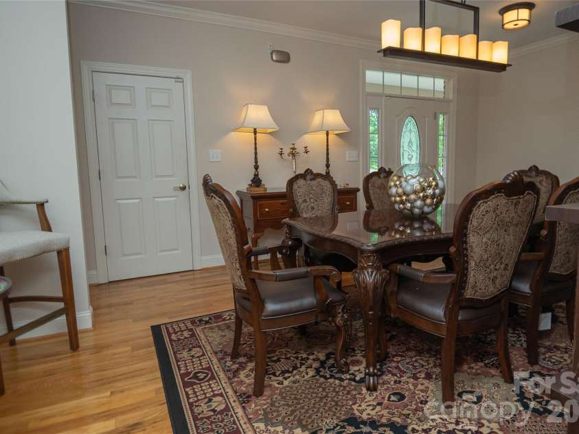 117 Beechmont Drive, Morganton, NC 28655.  MLS# CAR4397972, YatesRealty ID 33115. 
