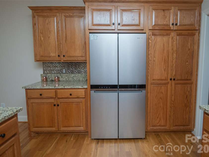 117 Beechmont Drive, Morganton, NC 28655.  MLS# CAR4397972, YatesRealty ID 33115. 