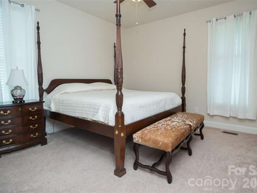 117 Beechmont Drive, Morganton, NC 28655.  MLS# CAR4397972, YatesRealty ID 33115. 