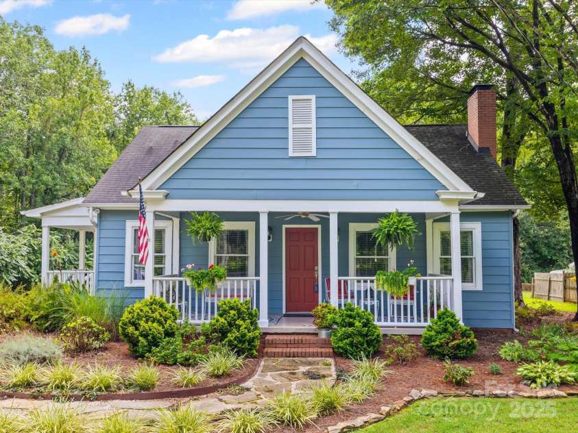 4065 Mountainview Street, Gastonia, NC 28056.  MLS# CAR4290116, YatesRealty ID 33115. Charming cottage on .92 private acre lot!