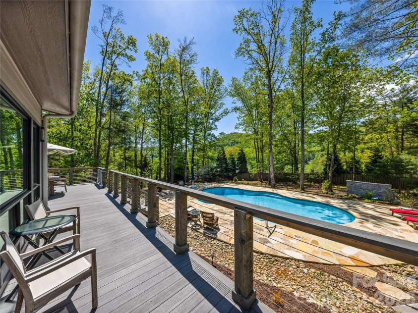17 Nestlewood Drive, Arden, NC 28704.  MLS# CAR4392357, YatesRealty ID 33116. 