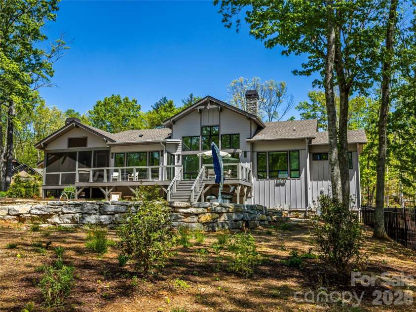 17 Nestlewood Drive, Arden, NC 28704.  MLS# CAR4392357, YatesRealty ID 33116. 