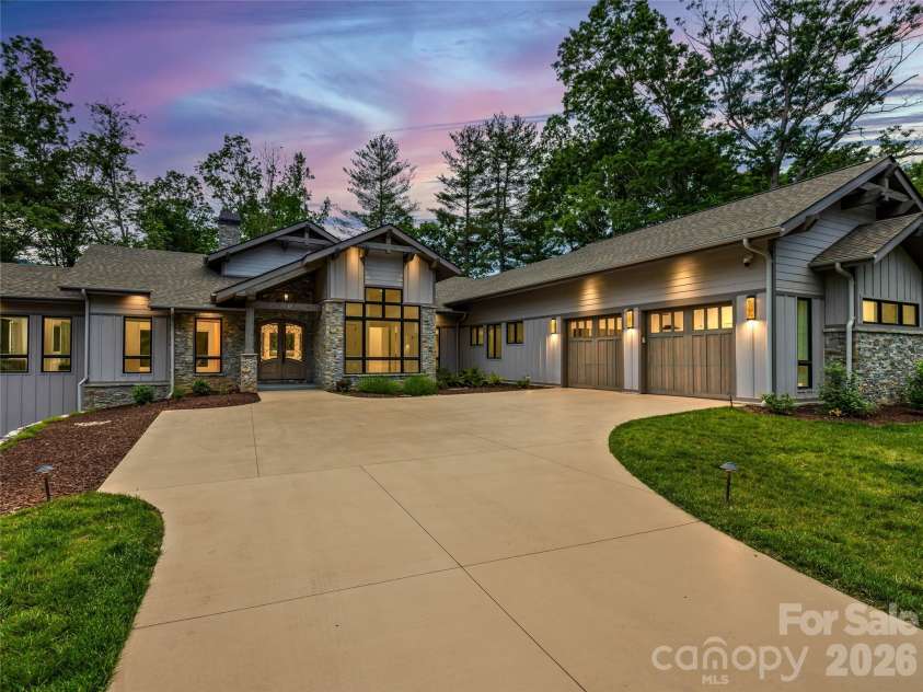 17 Nestlewood Drive, Arden, NC 28704.  MLS# CAR4392357, YatesRealty ID 33116. 