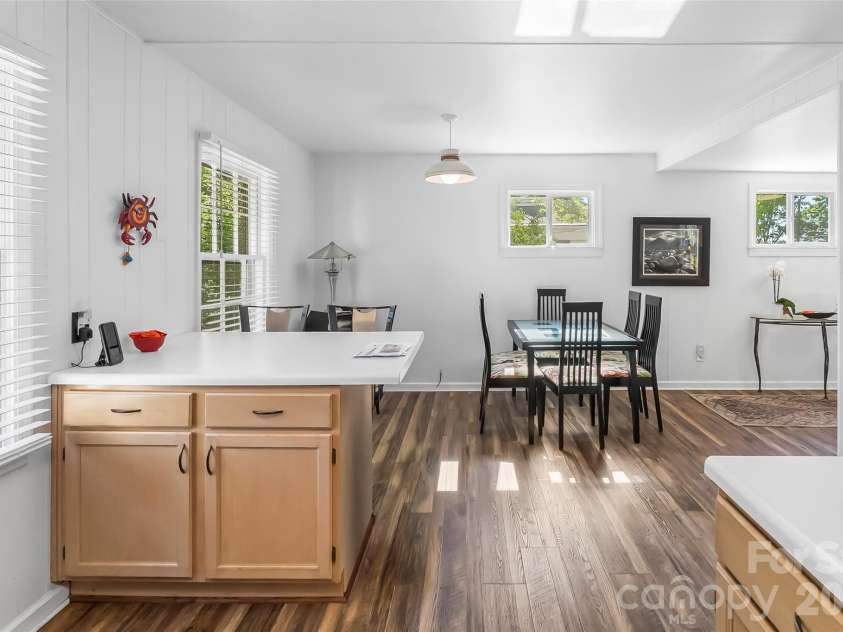 19 Wilburn Road, Asheville, NC 28806.  MLS# CAR4397965, YatesRealty ID 33117. 