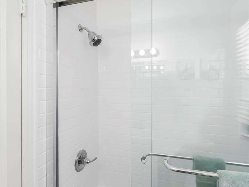 19 Wilburn Road, Asheville, NC 28806.  MLS# CAR4397965, YatesRealty ID 33117. 