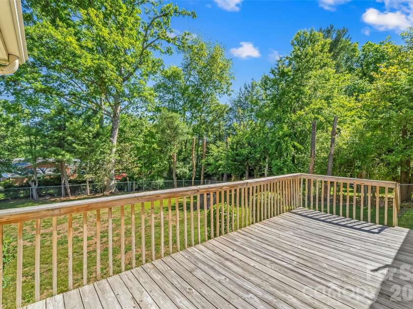 19 Wilburn Road, Asheville, NC 28806.  MLS# CAR4397965, YatesRealty ID 33117. 