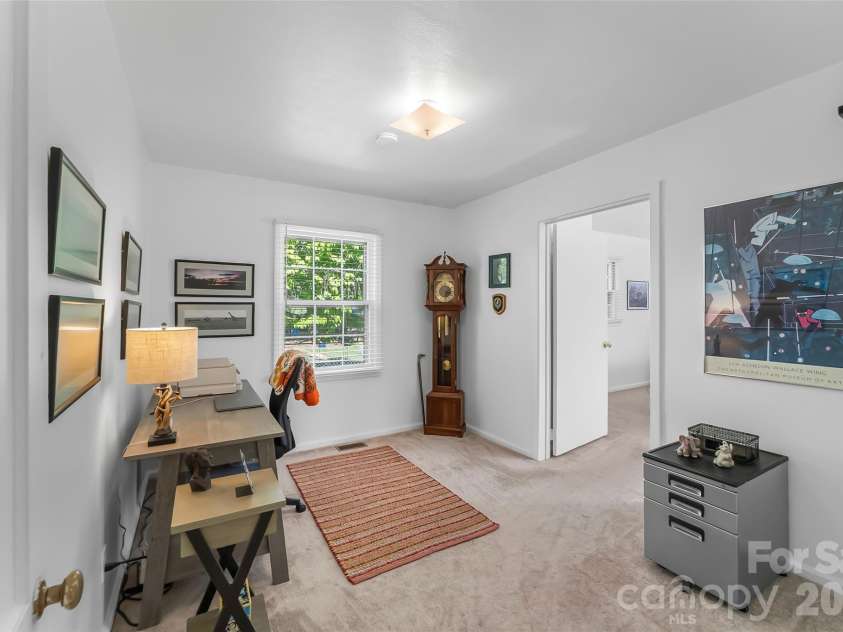 19 Wilburn Road, Asheville, NC 28806.  MLS# CAR4397965, YatesRealty ID 33117. 