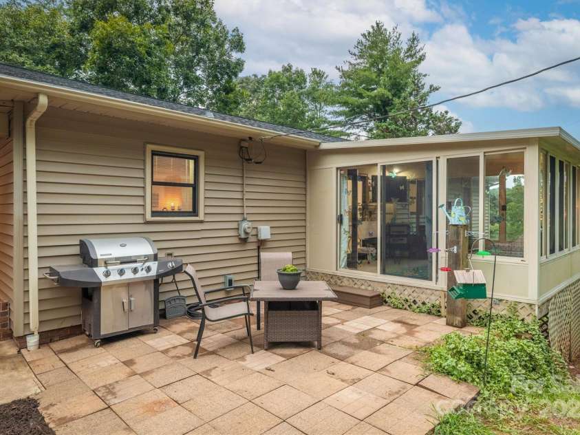 1301 Dudley Shoals Road, Granite Falls, NC 28630.  MLS# CAR4285848, YatesRealty ID 33118. 