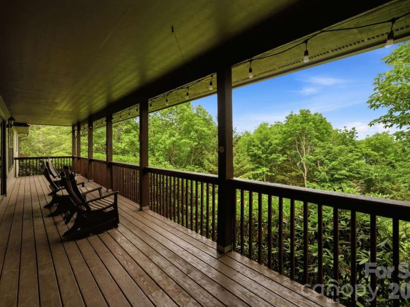 276 Four Diamond Drive, Seven Devils, NC 28604.  MLS# CAR4394348, YatesRealty ID 33119. 