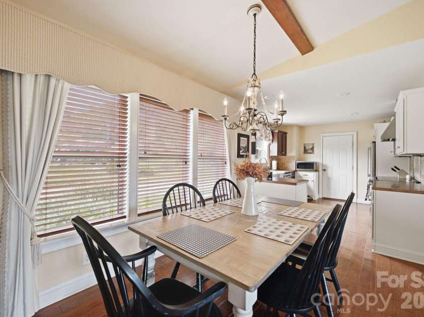 276 Four Diamond Drive, Seven Devils, NC 28604.  MLS# CAR4394348, YatesRealty ID 33119. 