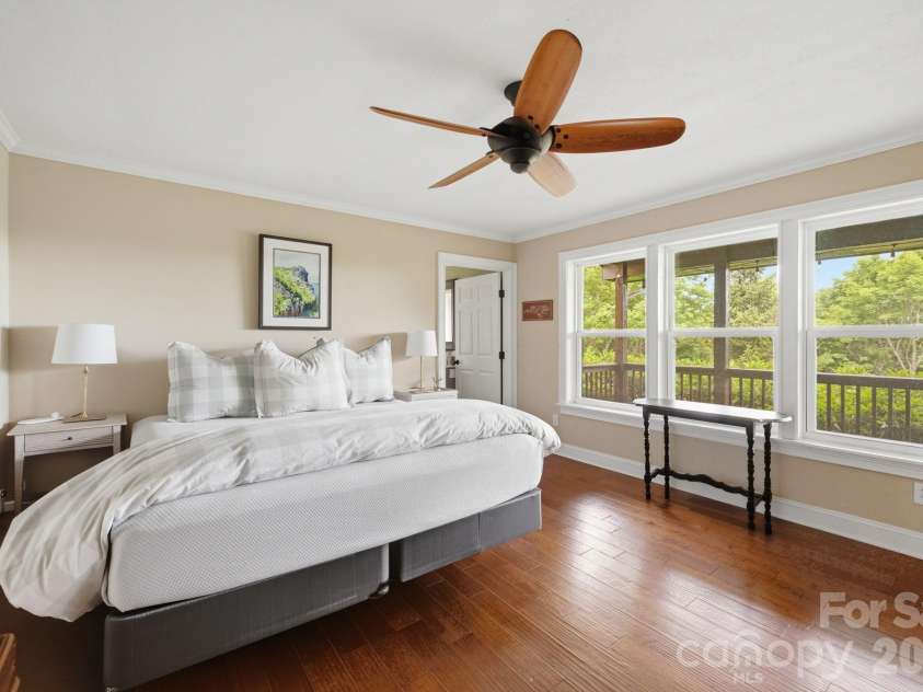 276 Four Diamond Drive, Seven Devils, NC 28604.  MLS# CAR4394348, YatesRealty ID 33119. 