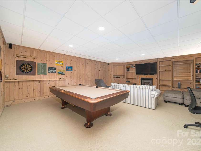 38 Par Drive, Granite Falls, NC 28630.  MLS# CAR4309400, YatesRealty ID 3312. 