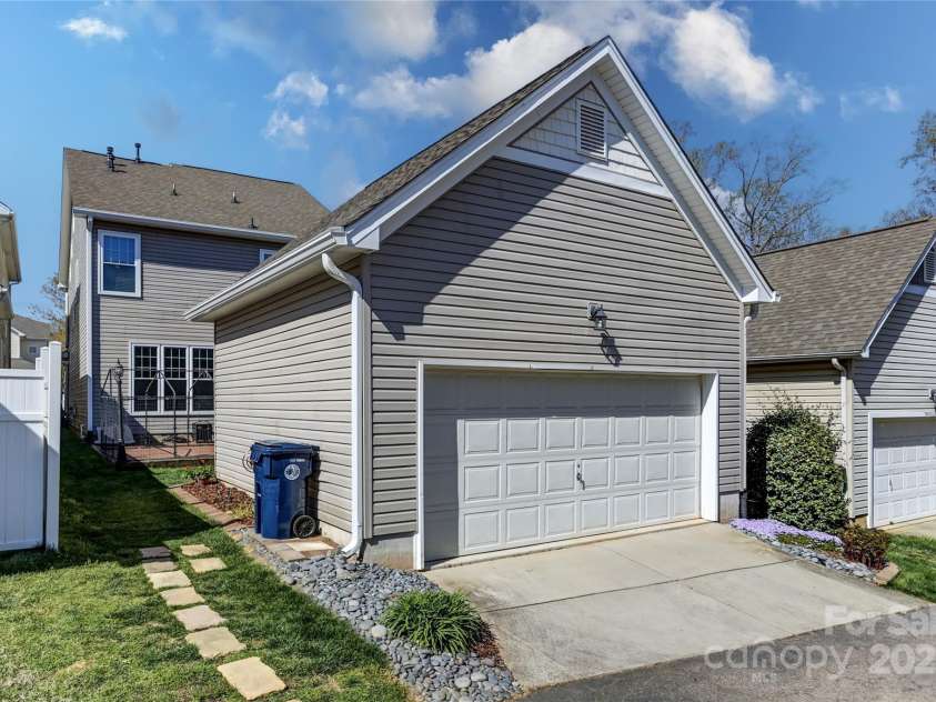 9724 Cadman Court, Cornelius, NC 28031.  MLS# CAR4233696, YatesRealty ID 3312. 2 Car Detached Garage!