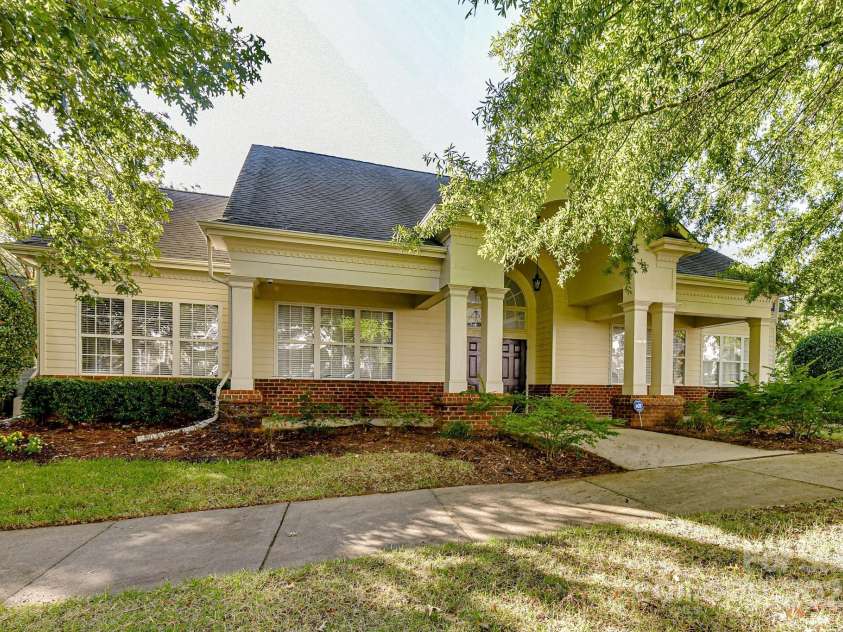 9724 Cadman Court, Cornelius, NC 28031.  MLS# CAR4233696, YatesRealty ID 3312. Community Club House!