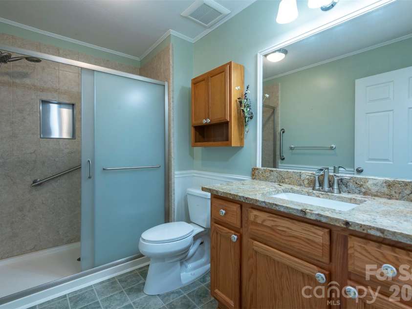 509 Carrington Place, Arden, NC 28704.  MLS# CAR4384818, YatesRealty ID 33123. Bath 1