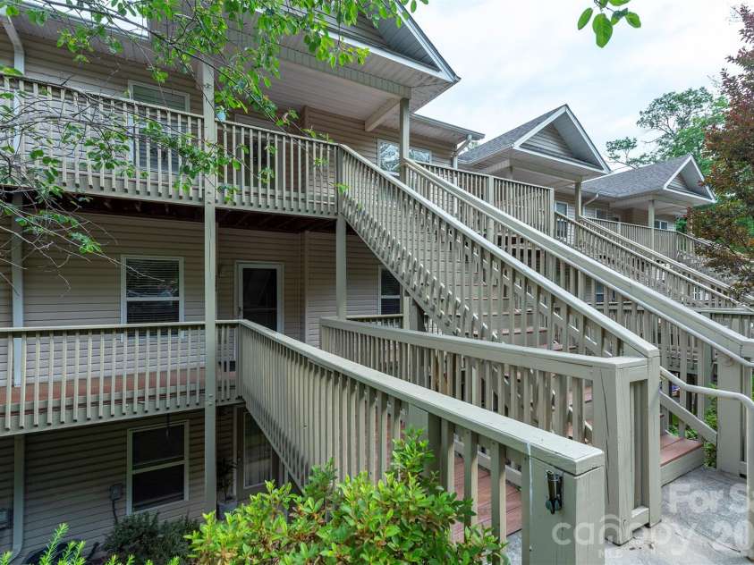 509 Carrington Place, Arden, NC 28704.  MLS# CAR4384818, YatesRealty ID 33123. Exterior