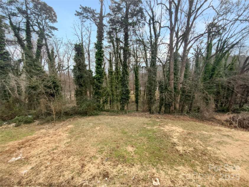 510 Newport Drive, Salisbury, NC 28144.  MLS# CAR4235417, YatesRealty ID 33123. 
