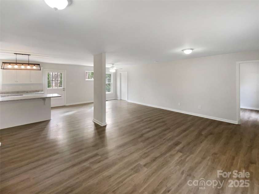 510 Newport Drive, Salisbury, NC 28144.  MLS# CAR4235417, YatesRealty ID 33123. 