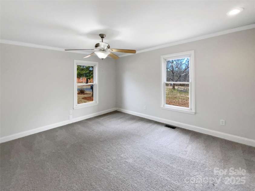 510 Newport Drive, Salisbury, NC 28144.  MLS# CAR4235417, YatesRealty ID 33123. 