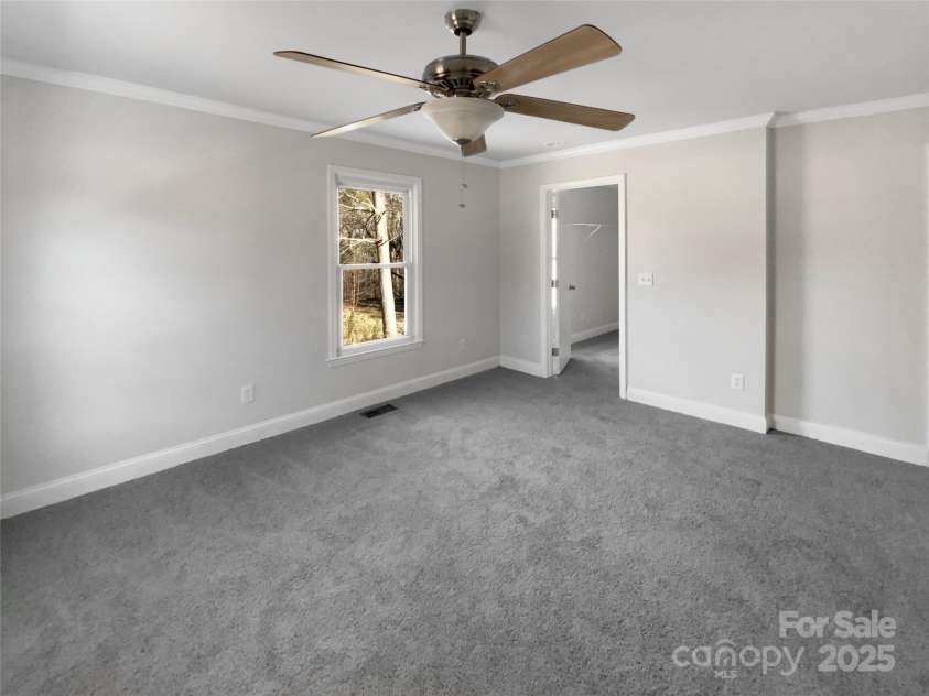 510 Newport Drive, Salisbury, NC 28144.  MLS# CAR4235417, YatesRealty ID 33123. 