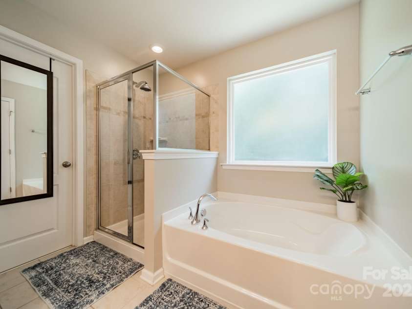 5804 Dinsmore Lane, Belmont, NC 28012.  MLS# CAR4264169, YatesRealty ID 33124. 