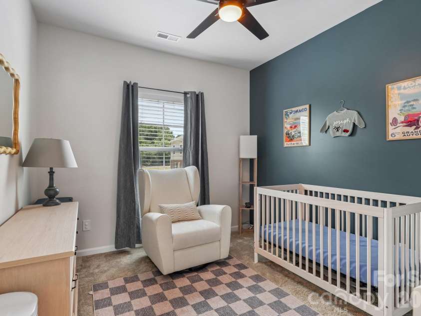 10122 Hemingway Place, Charlotte, NC 28227.  MLS# CAR4396419, YatesRealty ID 33125. 