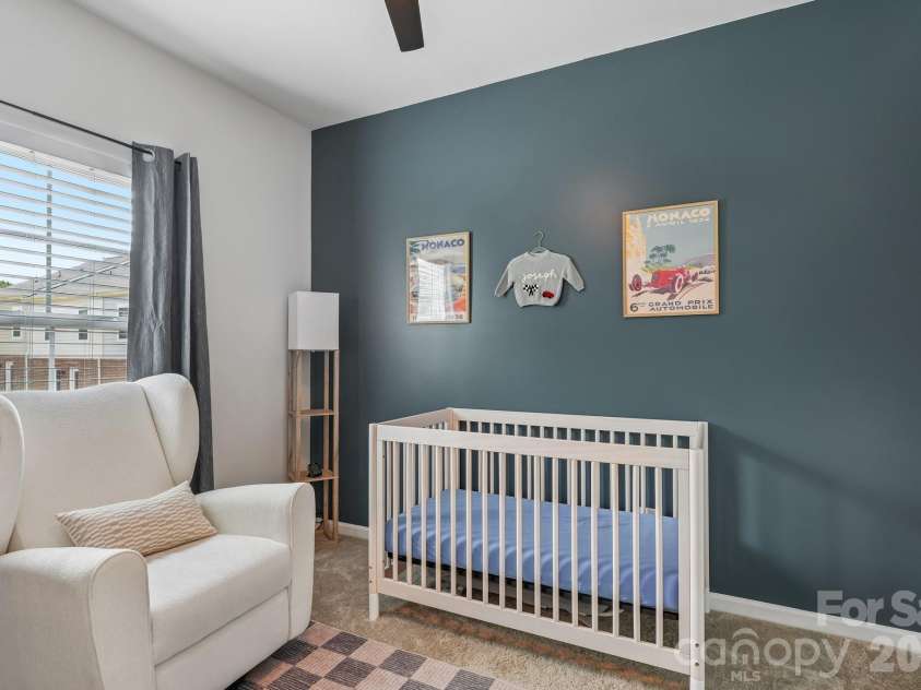 10122 Hemingway Place, Charlotte, NC 28227.  MLS# CAR4396419, YatesRealty ID 33125. 