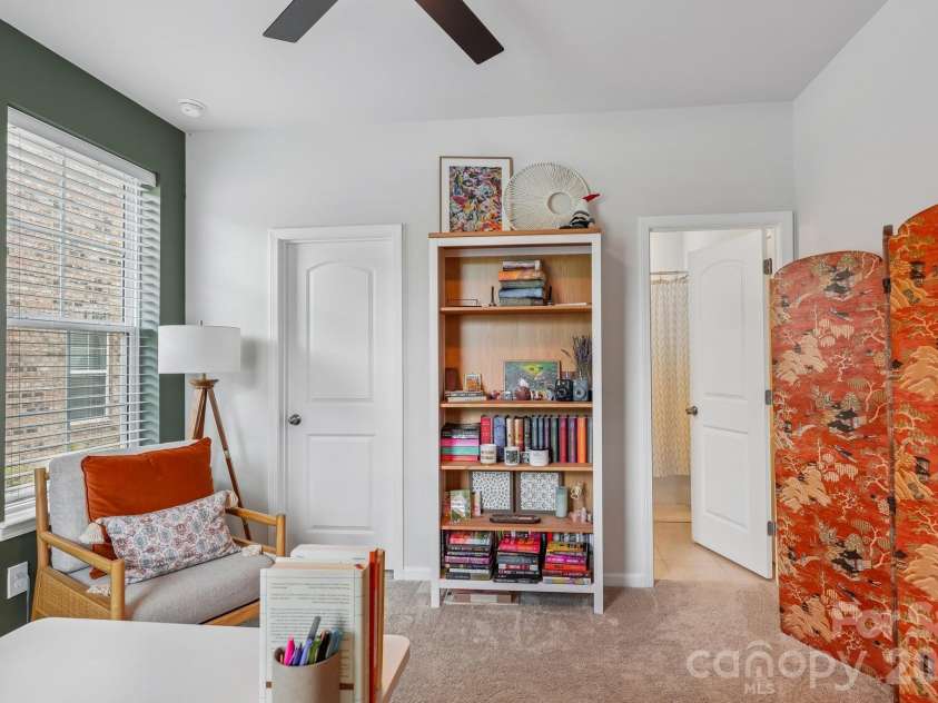 10122 Hemingway Place, Charlotte, NC 28227.  MLS# CAR4396419, YatesRealty ID 33125. Lower Level Bed / Office