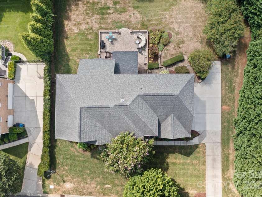 1040 Lake Forest Drive, Matthews, NC 28104.  MLS# CAR4285953, YatesRealty ID 33125. Aerial View of Home