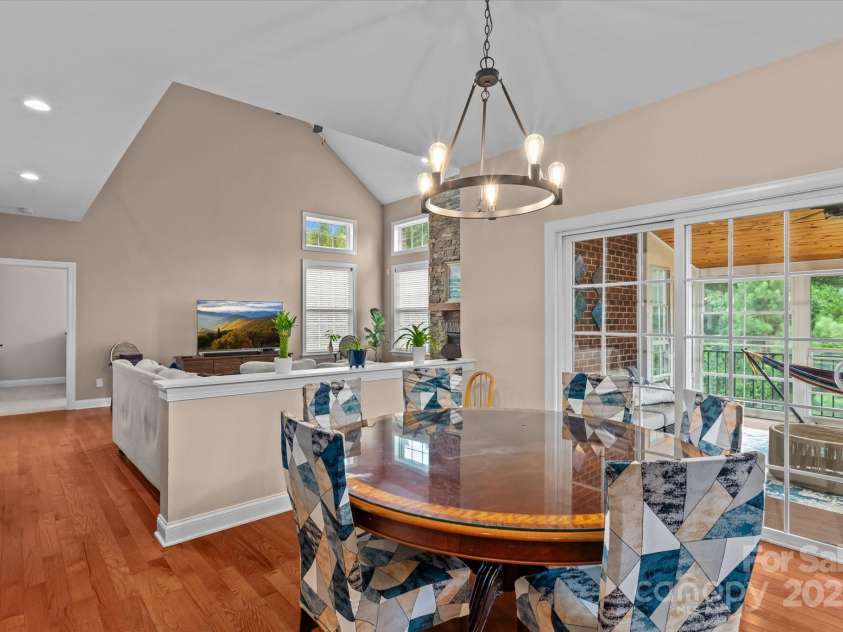 1040 Lake Forest Drive, Matthews, NC 28104.  MLS# CAR4285953, YatesRealty ID 33125. Kitchen View of Sunroom