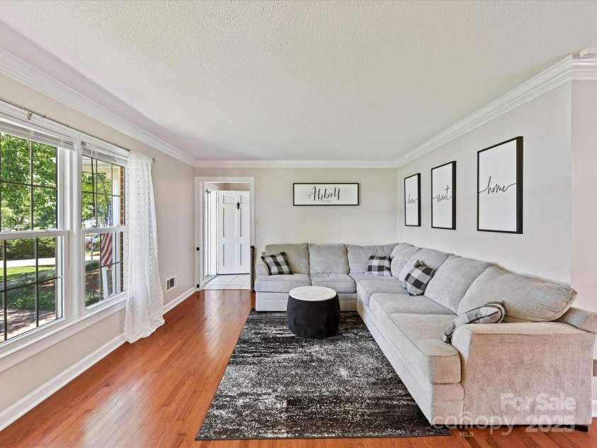 1308 Brantley Road, Kannapolis, NC 28083.  MLS# CAR4287654, YatesRealty ID 33126. Family Room